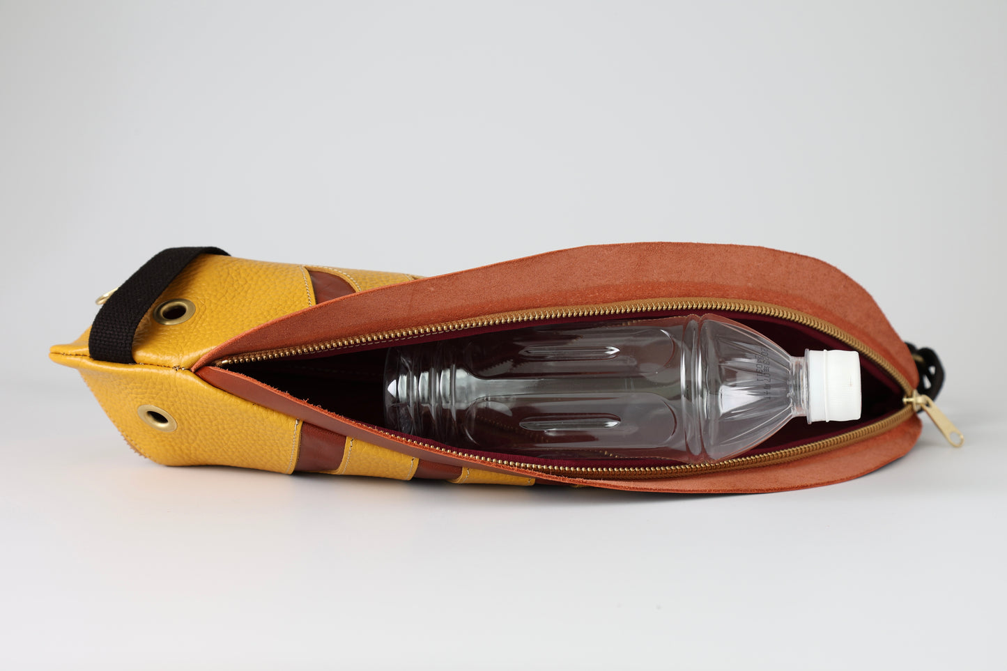 moray eel bag