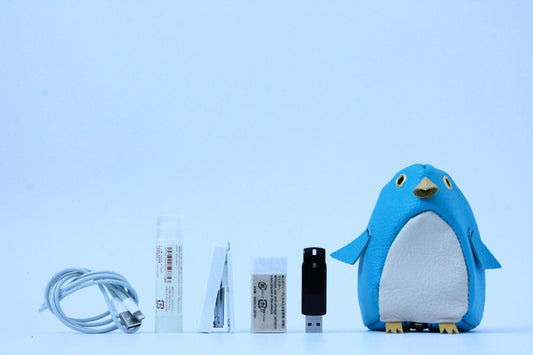 Penguin Pouch