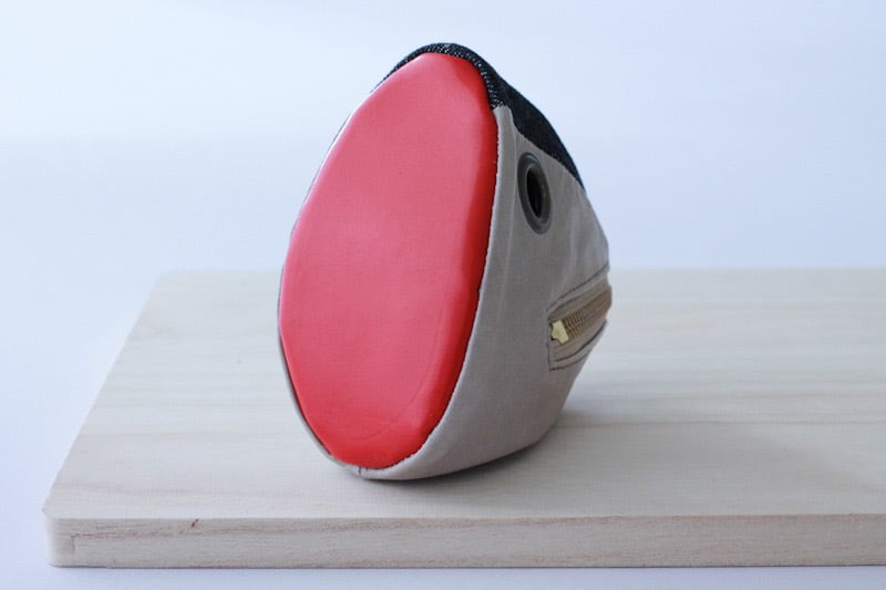 Tuna head pouch