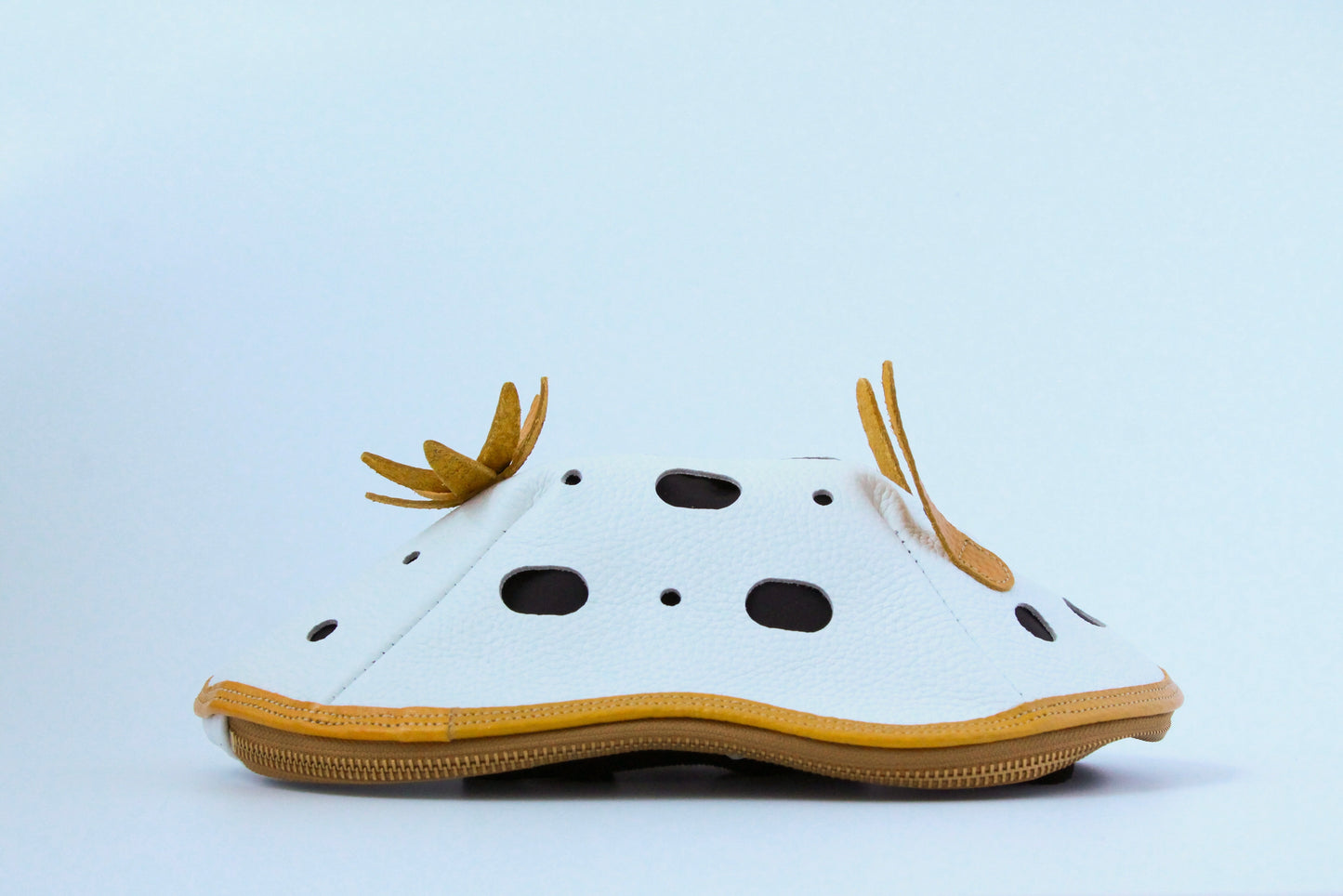 【Restock at 8:00 PM (Japan time) on July 20.】 White Sea Slug Bag