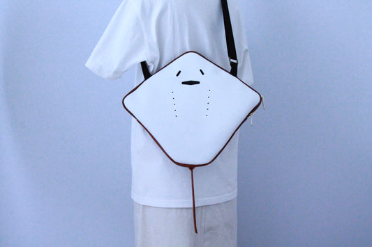 【Restock at 8:00 PM (Japan time) on July 20.】 stingray bag
