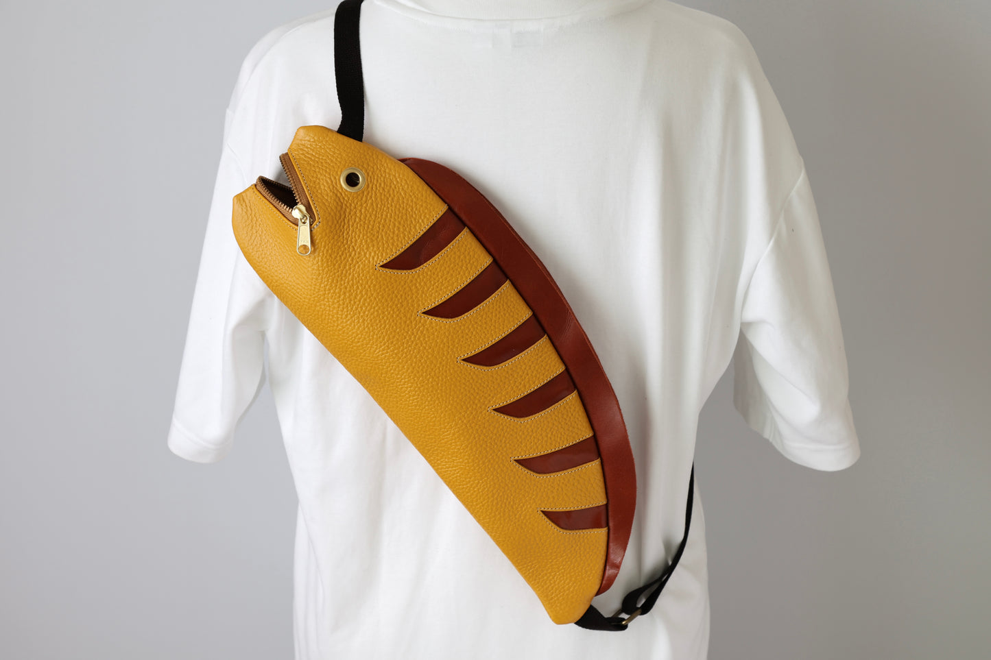 moray eel bag