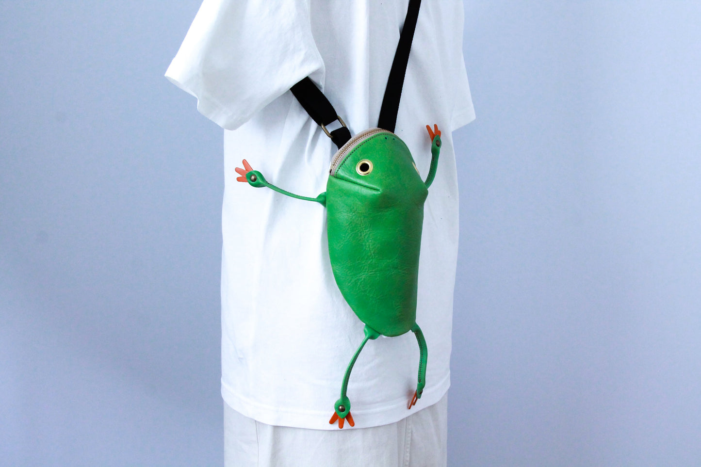 【3月18日晚上7點（台灣時間）轉售】Frog Bag