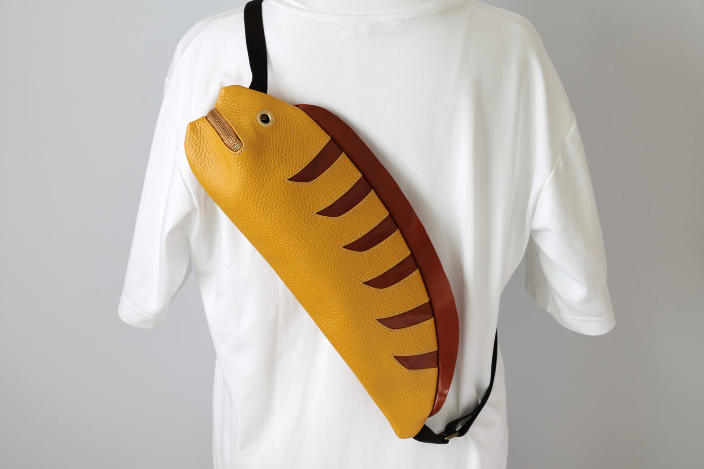 moray eel bag