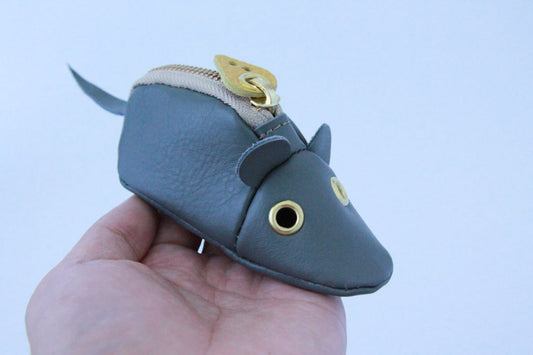 Mouse coin case