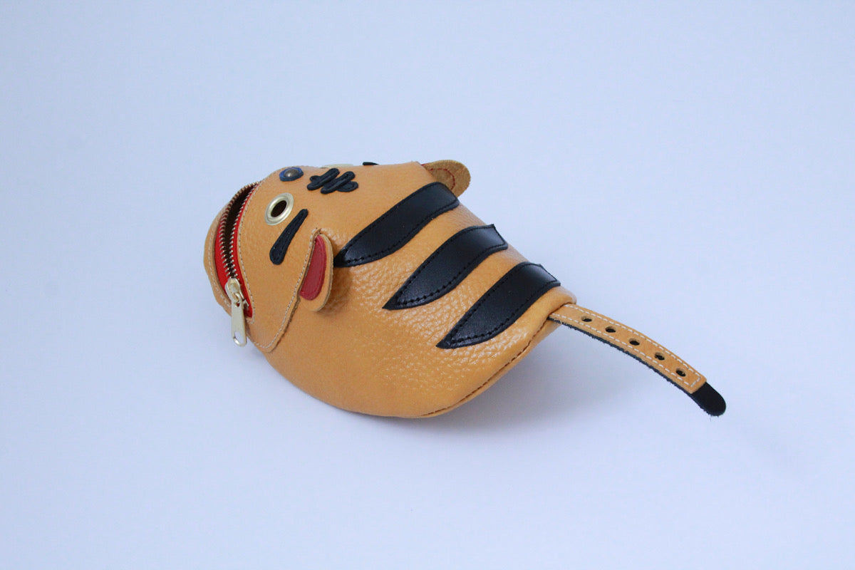 Papier tiger pouch