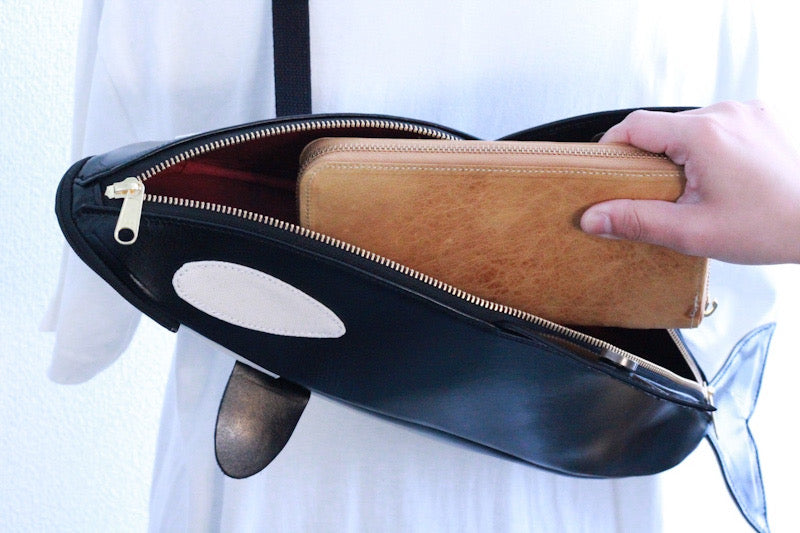 【Restock at 8:00 PM (Japan time) on July 20.】 Killer Whale Bag