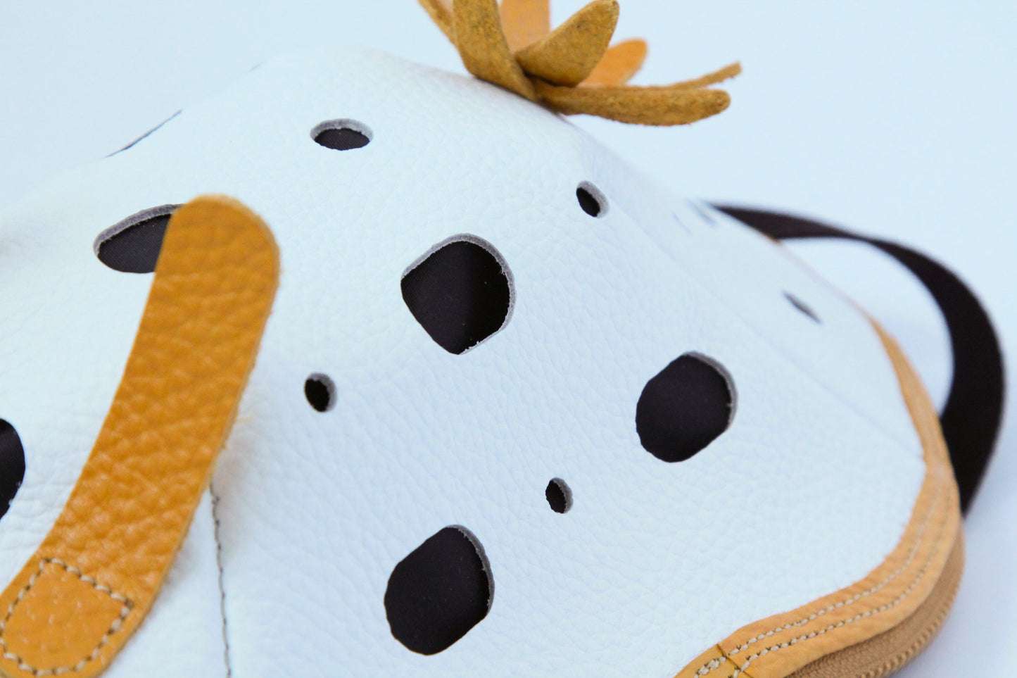 【Restock at 8:00 PM (Japan time) on July 20.】 White Sea Slug Bag